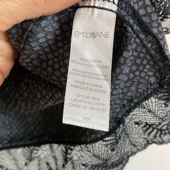 💚 Emily & Jane | Black Lace Trim Animal Print Cami Top - medium - Picture 3 of 5